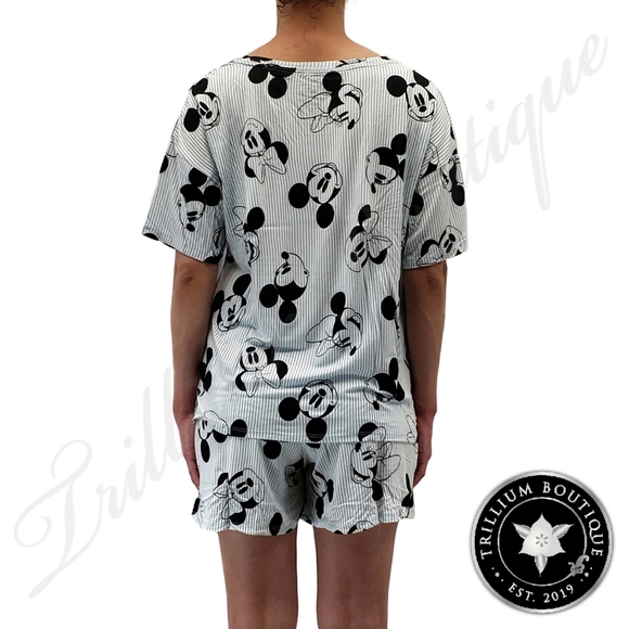 Disney 2-piece Mickey & Friends Pajama Short Set - Picture 13 of 14